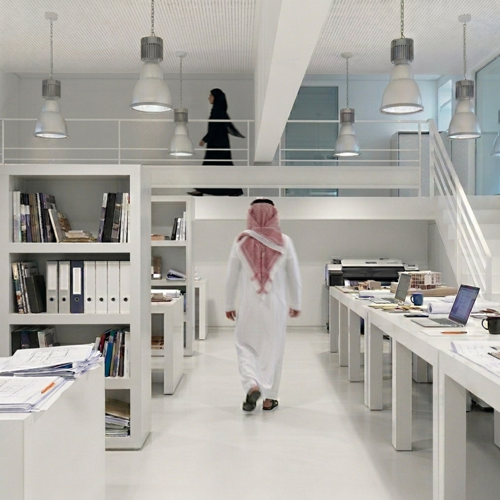 العمل والتوظيف